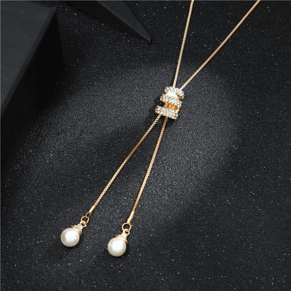 Collier à chaîne longue avec pendentif en forme de pompon en métal, strass, - EMAKUJITIA