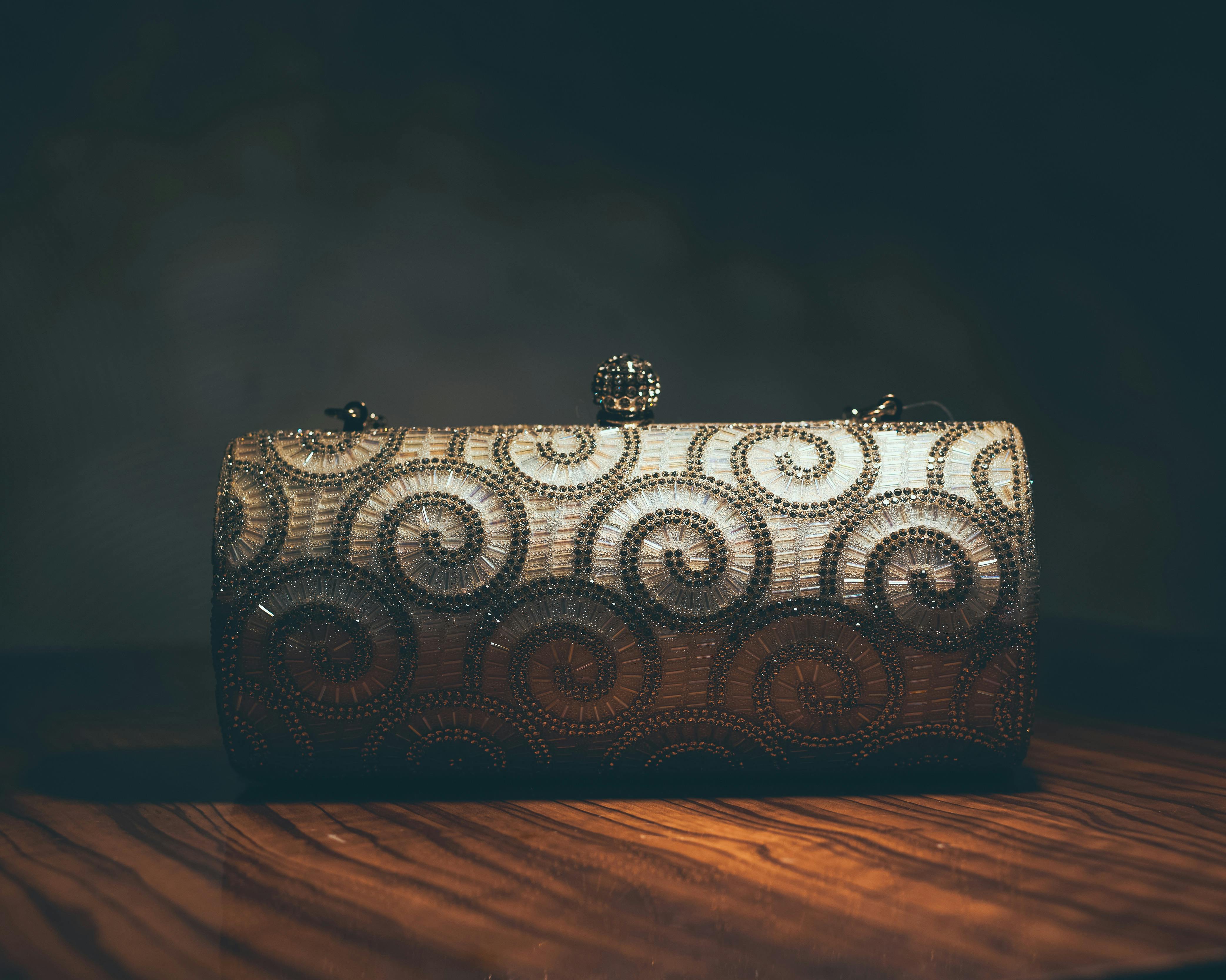 Clutch Bags & Evening Purses