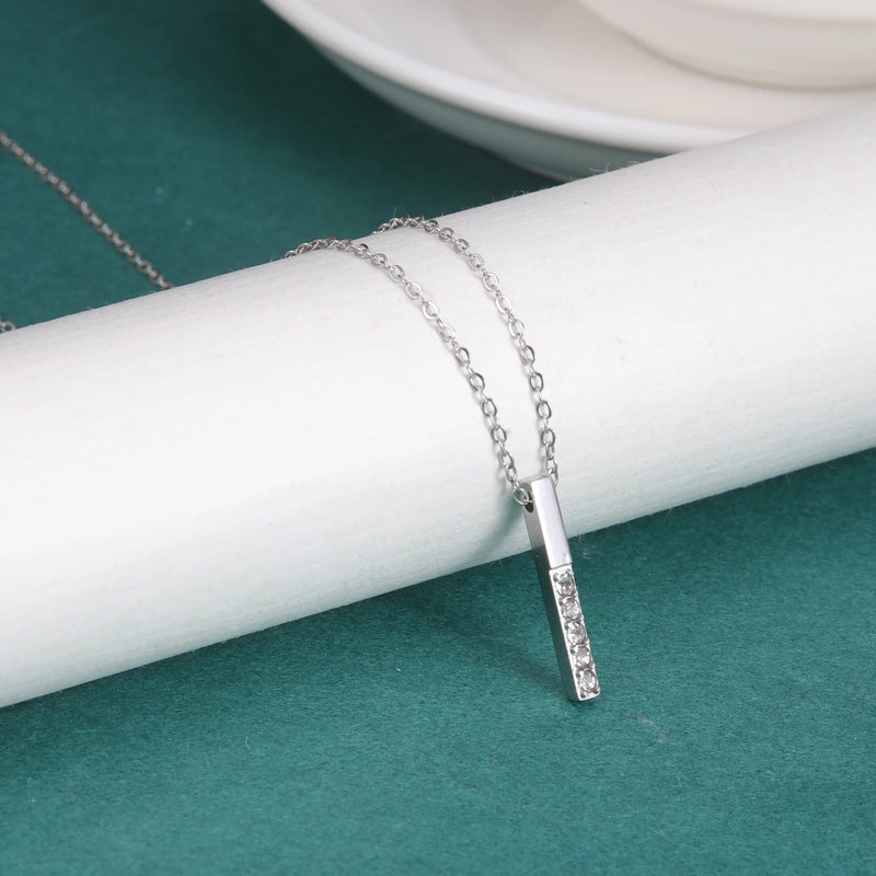 Elegant Geometric Necklace in Stainless Steel