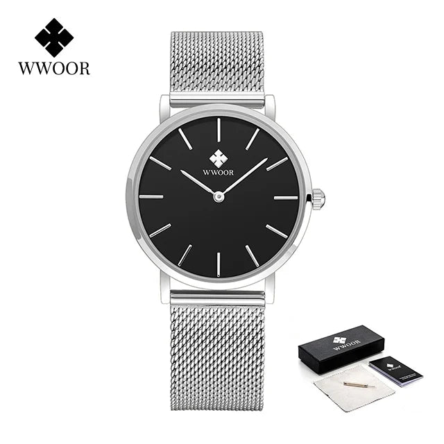 Montre femme WWOOR argentée avec cadran noir, bracelet maille milanaise, packaging inclus