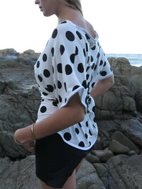 T-shirt femme à une épaule et imprimé à pois