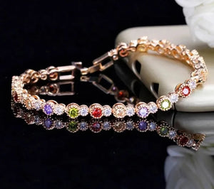 Trendy glitter bracelet for women