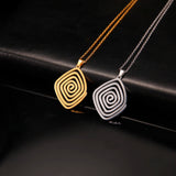 Collier avec pendentif spirale