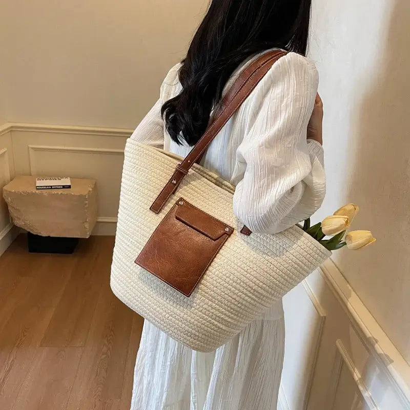 Sac d'Épaule Grand Format Tendance en Tissu Tressé