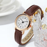 Montre femme moderne bracelet cuir marron cadran rectangulaire blanc argenté