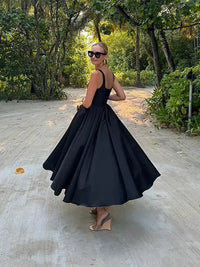 Robe Longue Noire Sans Manches à Col Carré et Dos Nu