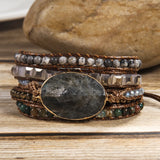 Bracelet bohème 5 tours avec pierre centrale ovale et perles variées