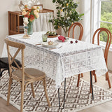 Mantel de lino beige con motivos de encaje