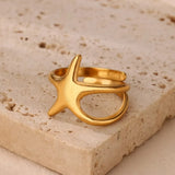 Bague dorée ajustable avec motif serpent et zircons