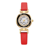 Montre femme bohème chic avec bracelet en cuir rouge et cadran doré orné de strass
