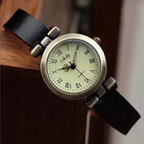 Montre vintage femme Emakujitia avec bracelet en cuir noir et cadran chiffres romains