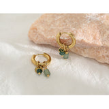 Boucles d'oreilles en or plaqué avec charms en pierre naturelle