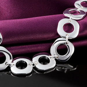 Bracelet argent carré 925 - Élégance intemporelle.