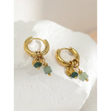 Boucles d'oreilles en or plaqué avec charms en pierre naturelle