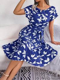 Robe d'été élégante à imprimé raffiné pour femme