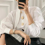 Chemise Blanche Élégante en Perles Col Pointu Femme