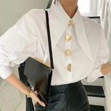 Chemise Blanche Élégante en Perles Col Pointu Femme