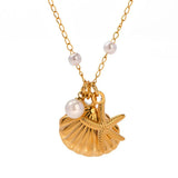 Collier doré avec pendentif poisson