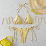 Ensemble bikini jaune pâle à pois noirs, parfait pour l'été