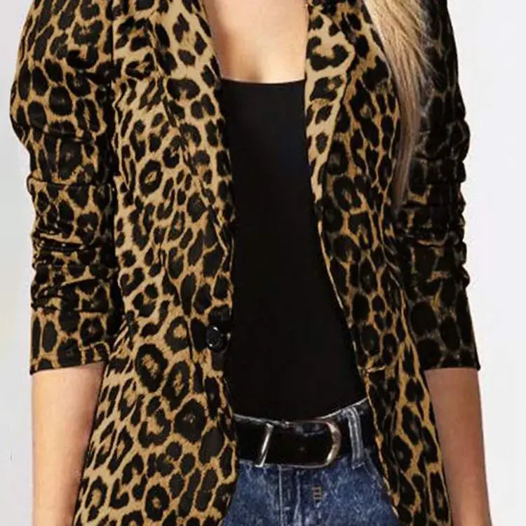 Elegante blazer corto con estampado de leopardo de primavera