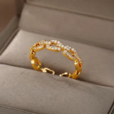 Bague ajustable dorée fine avec motif de chaînes et zircons Emakujitia