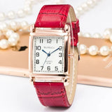 Montre femme avec bracelet en cuir rouge et cadran carré chiffres arabes