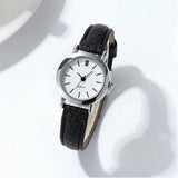 Montre femme rétro bracelet cuir marron cadran carré noir chiffres arabes dorés