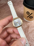 Montre femme Naidu bracelet blanc, cadran doré, accessoire lumineux et tendance