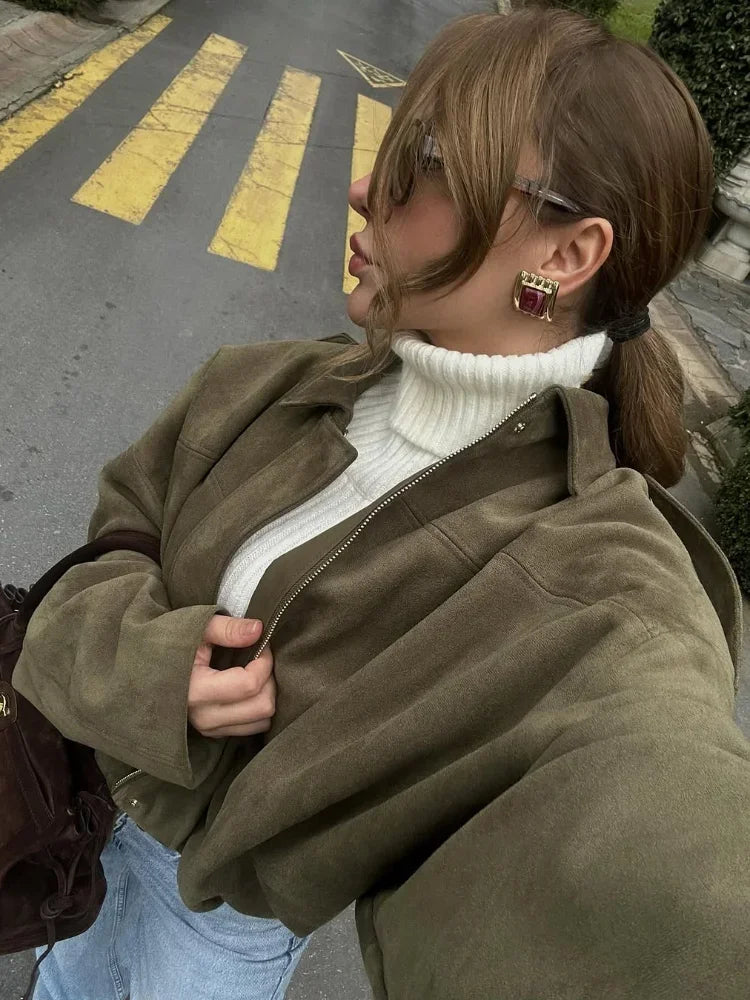 Veste Courte Femme en Suède avec Revers Uni