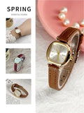Montre femme élégante avec petit cadran carré et bracelet en cuir fin style bohème