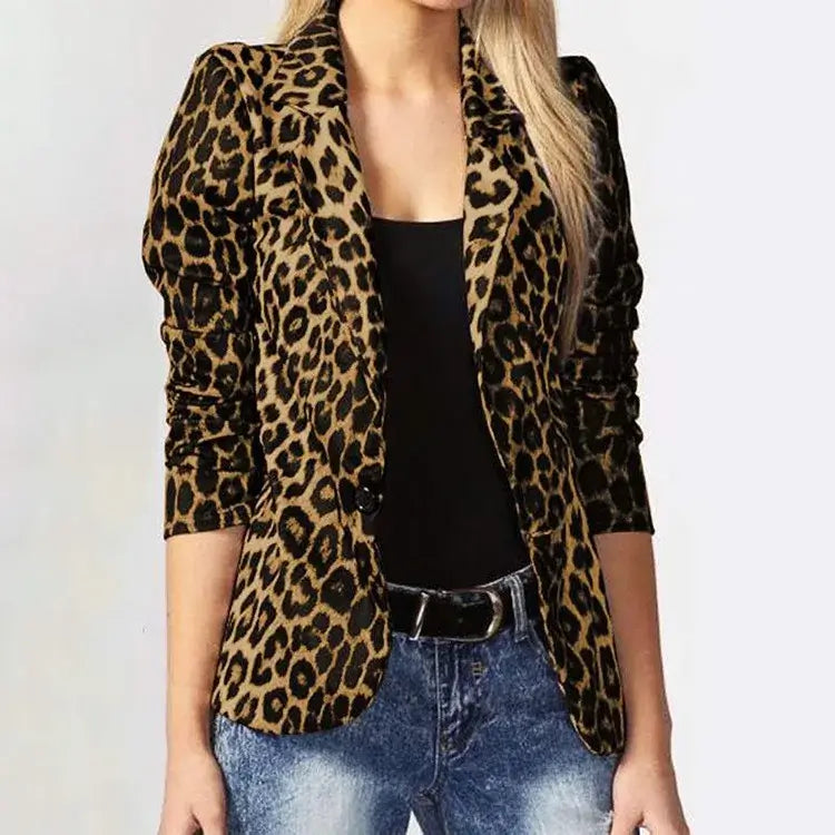 Elegante blazer corto con estampado de leopardo de primavera