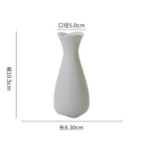 Vase Décoratif Moderne en Céramique Blanche pour Table et Intérieur