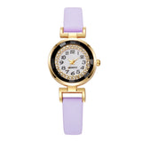 Montre femme bohème chic avec bracelet en cuir violet et cadran doré orné de strass