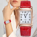 Montre femme bracelet léopard et cadran carré chiffres arabes
