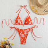 Maillot de bain femme 3 pièces, bikini et paréo motif hibiscus, style tropical