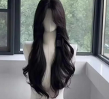 Perruque Longue Noire et Lisse pour Femme