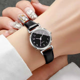 Montre femme bracelet cuir beige cadran blanc