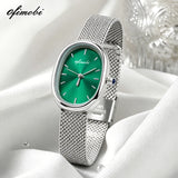 Collection de montres femme à cadran ovale et bracelet milanais