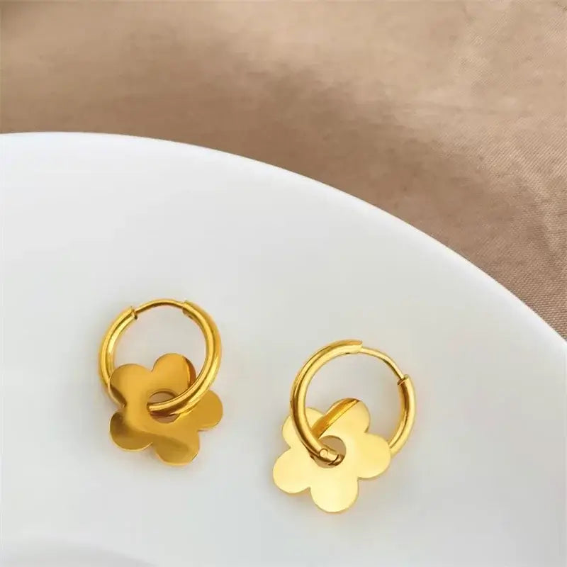 Boucles d'oreilles pendantes motif floral