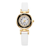 Montre femme bohème chic avec bracelet en cuir gris et cadran doré orné de strass