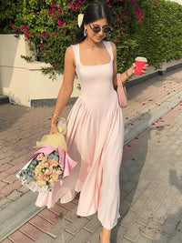 Robe Camisole Slim à Col Carré