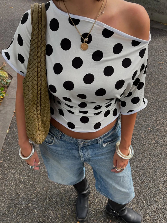 T-shirt femme à une épaule et imprimé à pois