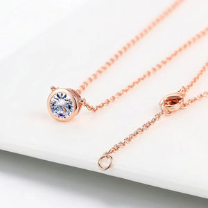 Collier avec pendentif zircon cubique rond