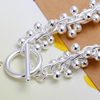 Bracelet charme argenté avec maille en forme de perle - EMAKUJITIA