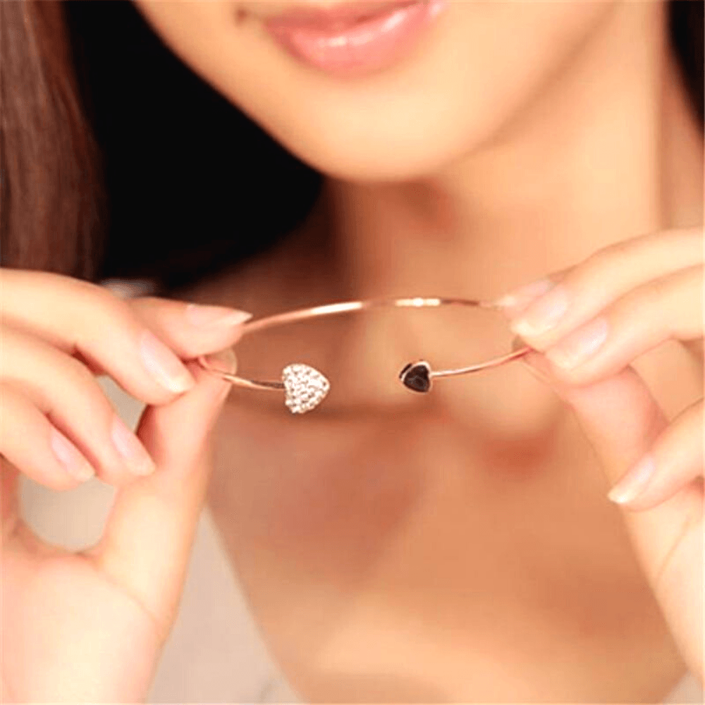 Bracelet ouvert ajustable en cristal avec double cœur pour femme - EMAKUJITIA