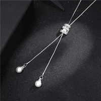 Collier à chaîne longue avec pendentif en forme de pompon en métal, strass, - EMAKUJITIA