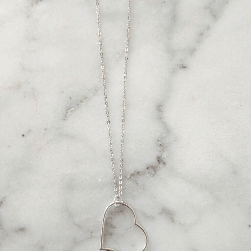 Collier long avec pendentif en forme de cœur creux pour femmes - EMAKUJITIA