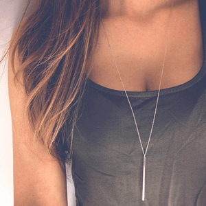 Collier long avec pendentif en forme de tige pour femme - EMAKUJITIA