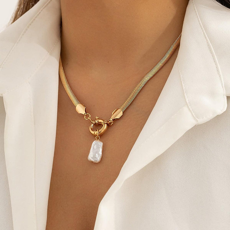 Collier vintage avec pendentif en imitation de perle - EMAKUJITIA
