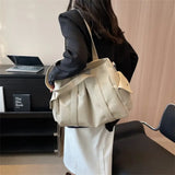 Grand sac cabas femme : l'élégance bohème au quotidien